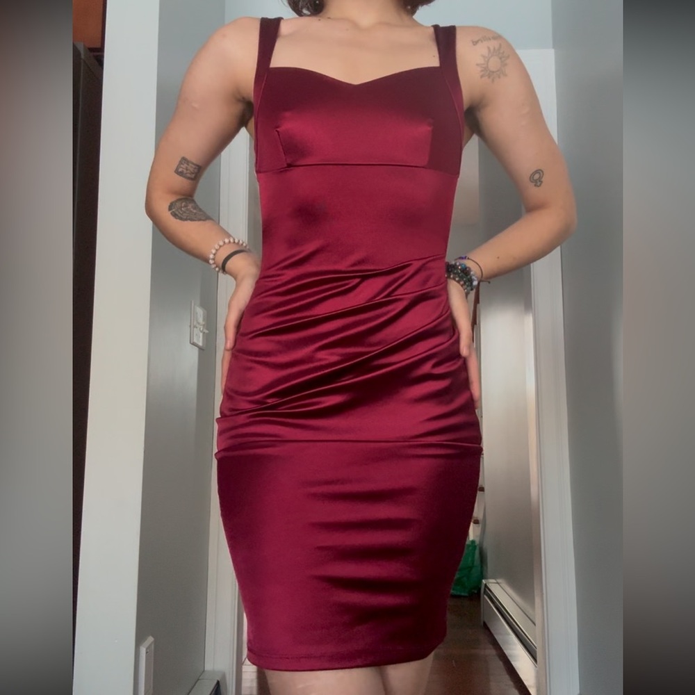 Windsor formal dress red